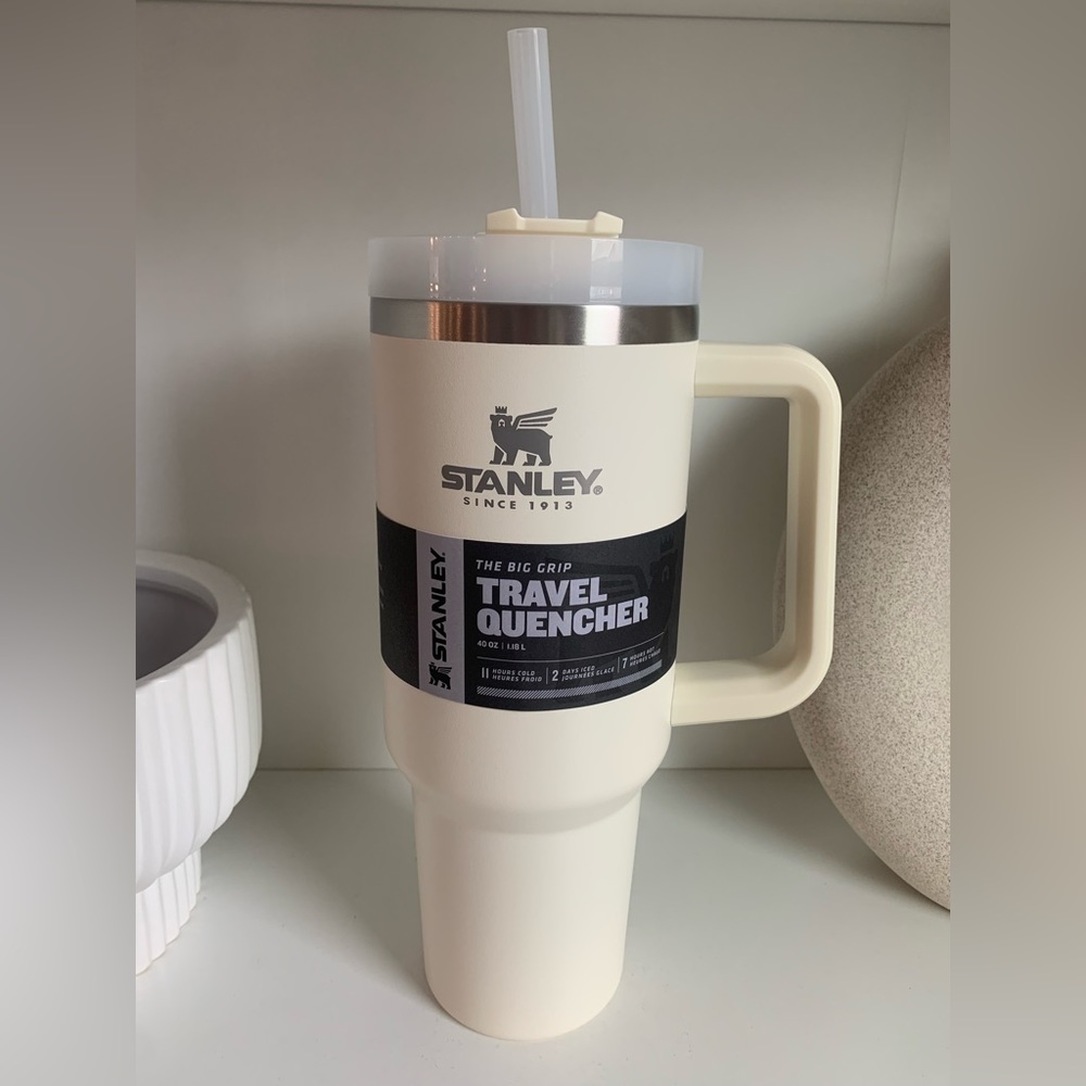 NWT Stanley 40 oz. Adventure Quencher Tumbler- Cream